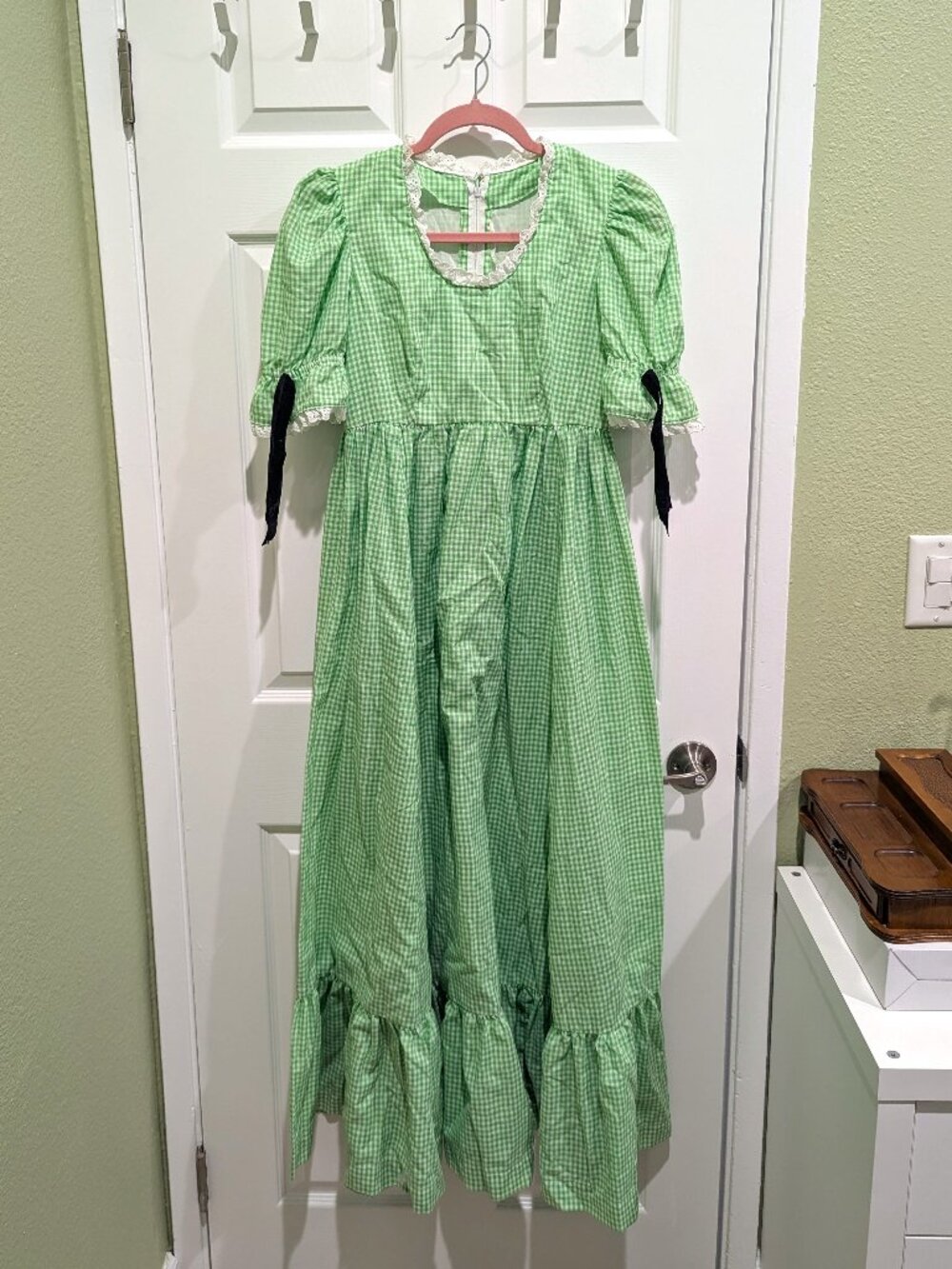 Vintage 70s Green Gingham Puff Sleeve Prairie Dress